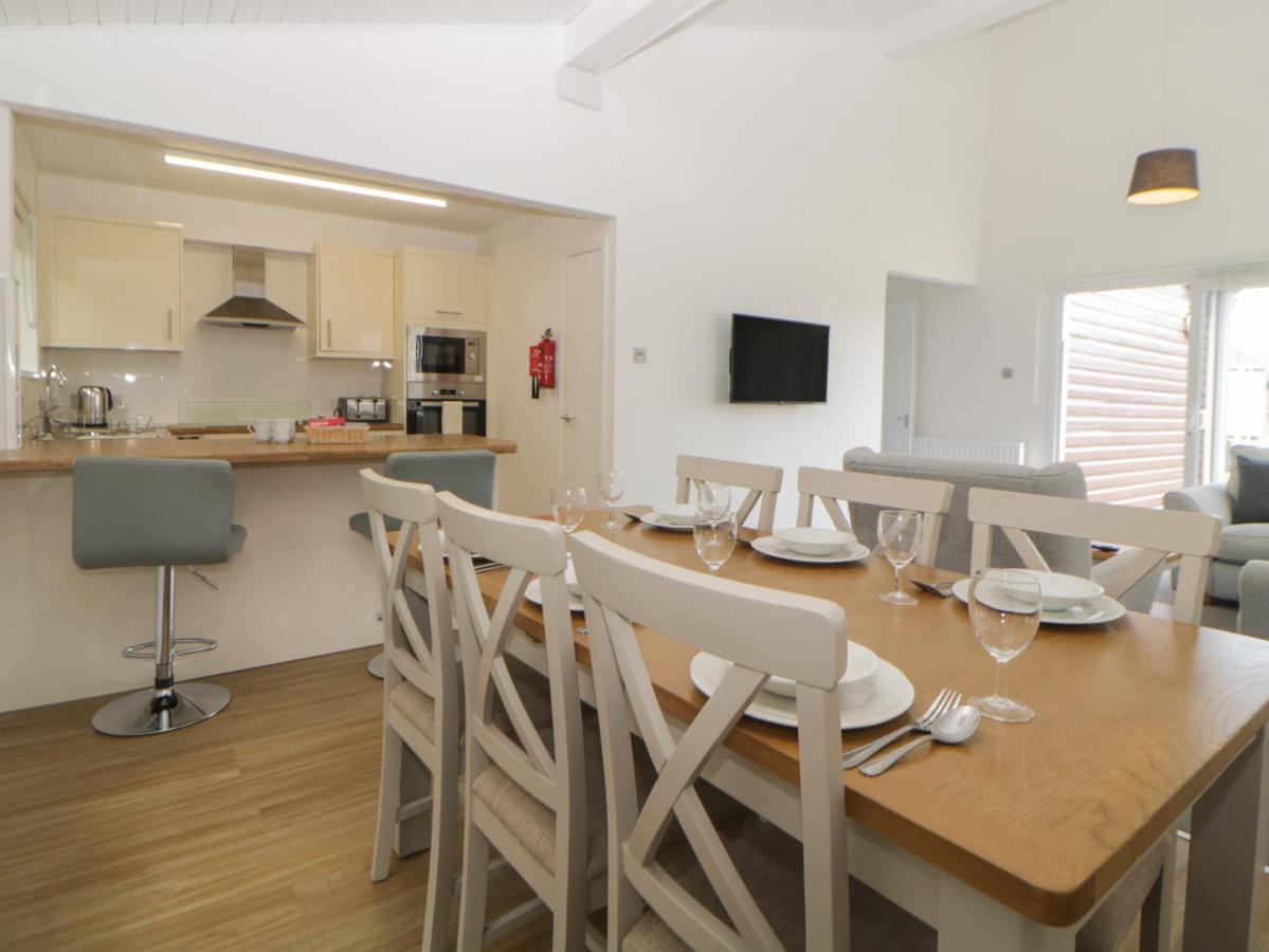Harcombe House Bungalow 9 Newton Abbot Esterno foto